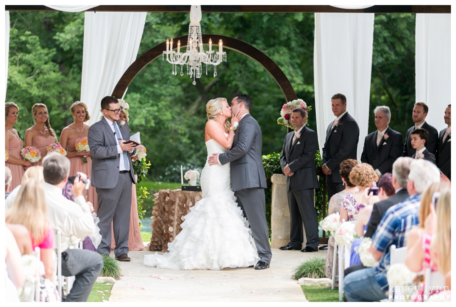 Pecan Springs Wedding Photographer / Kasey Lynn Photography