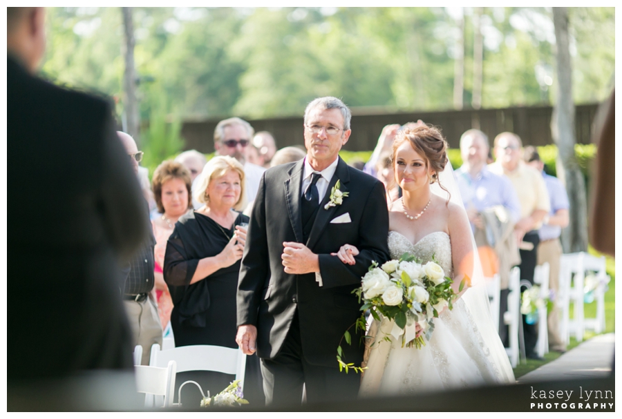 Outside Wedding Photographer / Kasey Lynn Photography