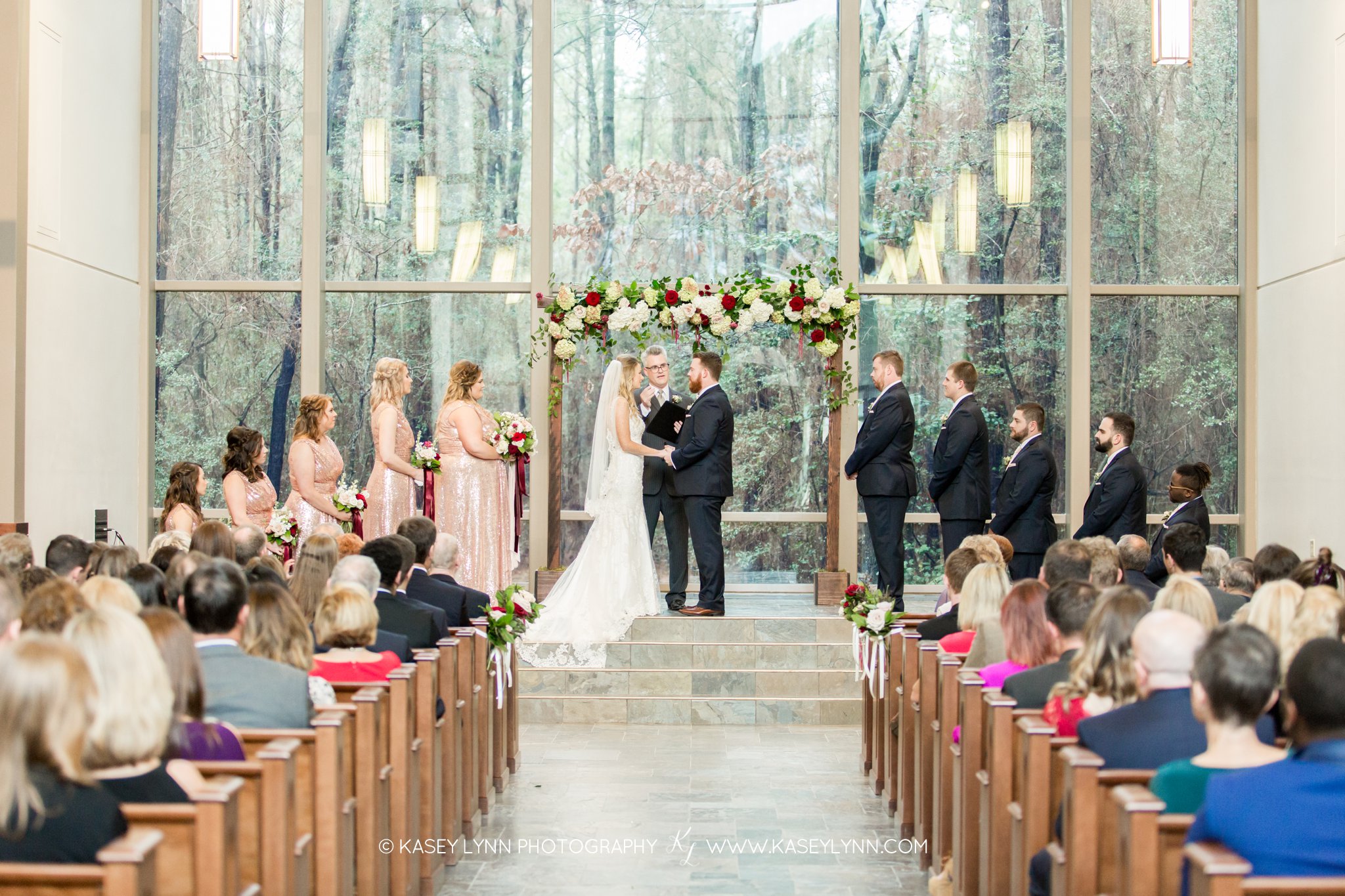 Chapel in the Woods Wedding / Kasey Lynn Photography