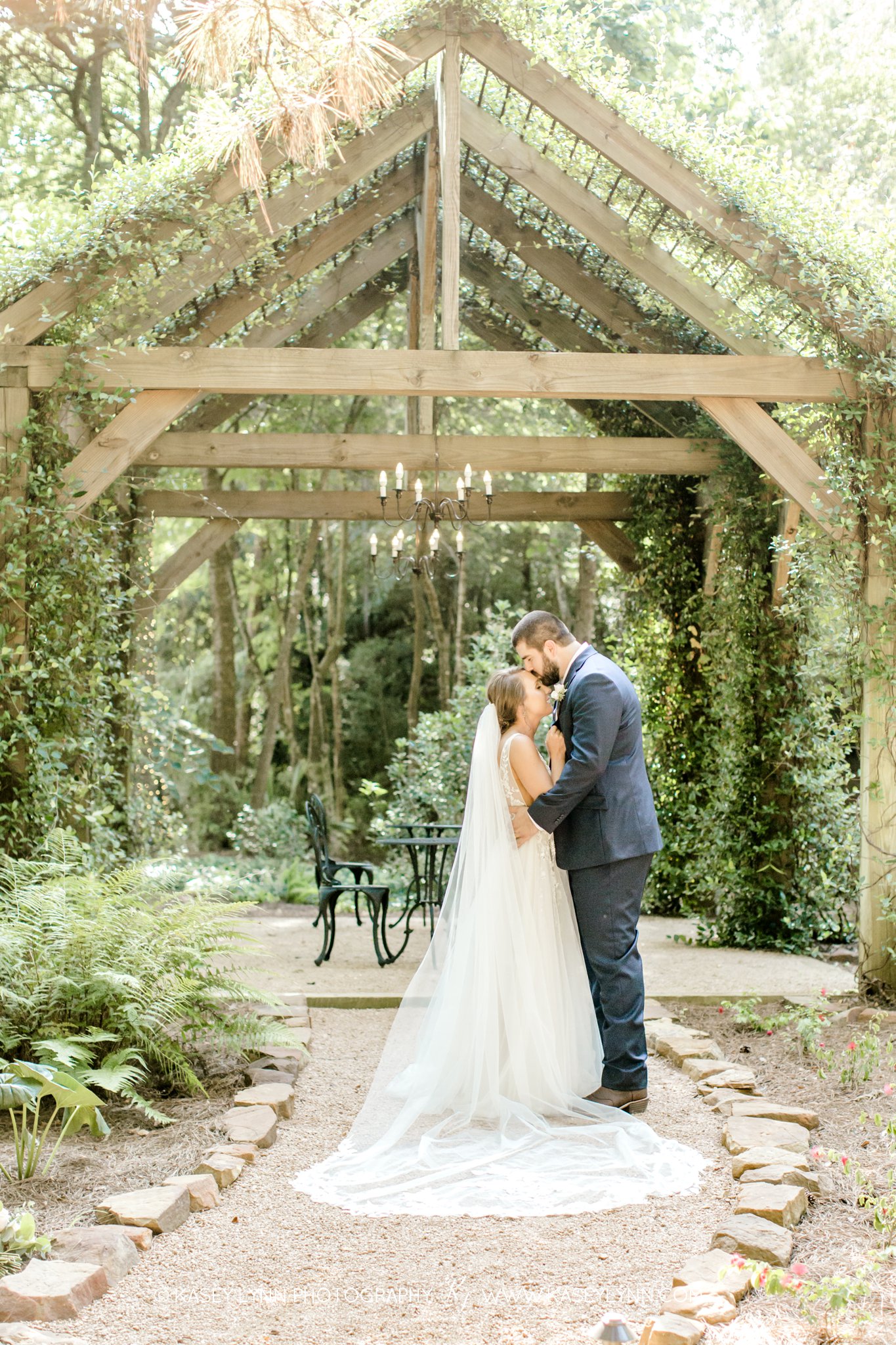 Big Sky Barn Wedding Photographer / Kasey Lynn Photography